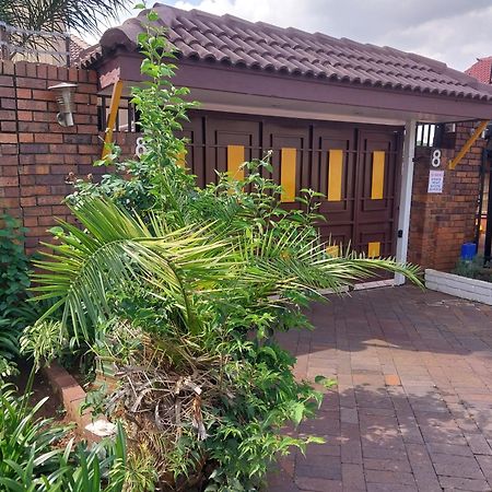 Erima Lodge Johannesburg Exterior photo