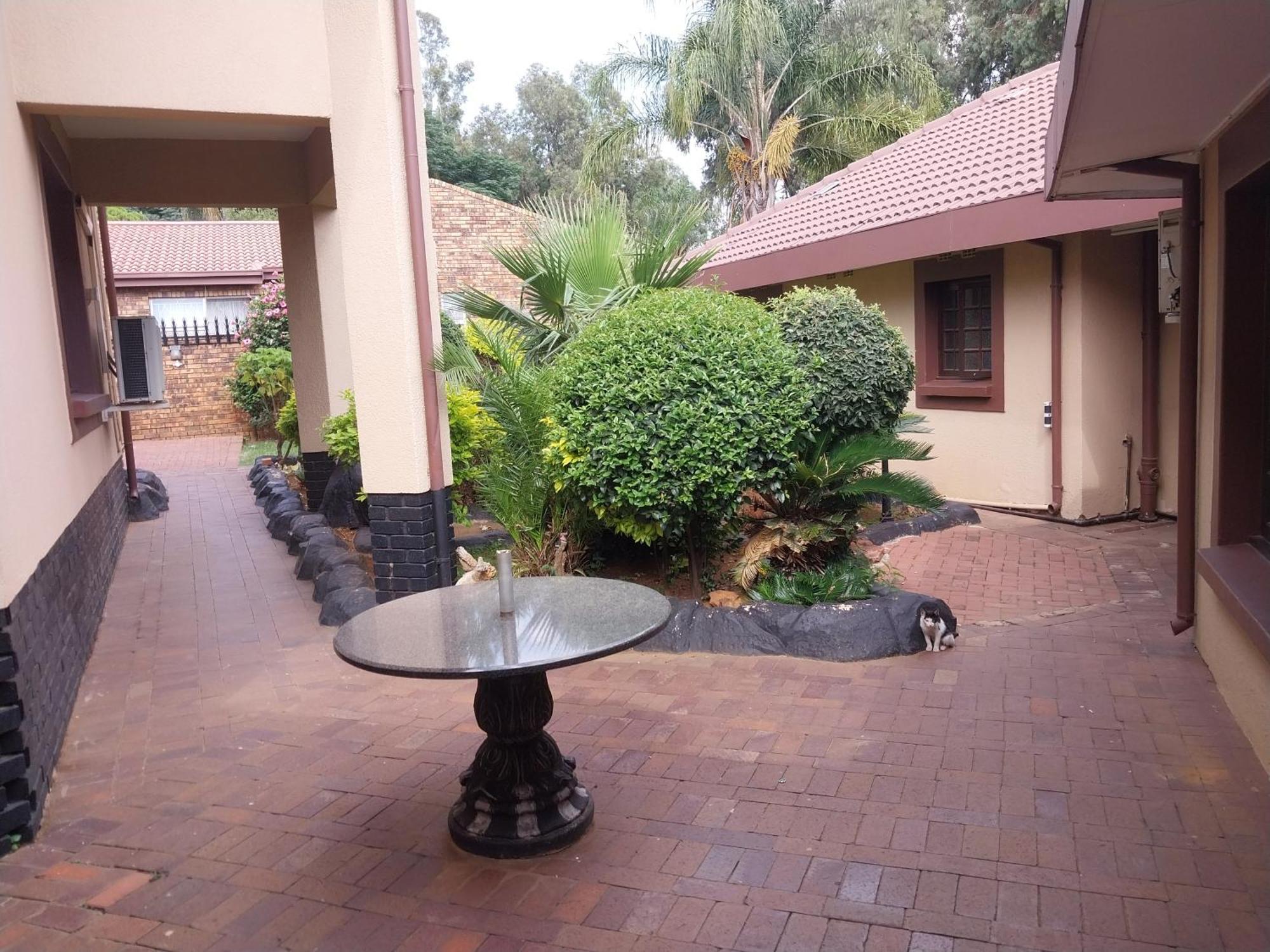 Erima Lodge Johannesburg Exterior photo