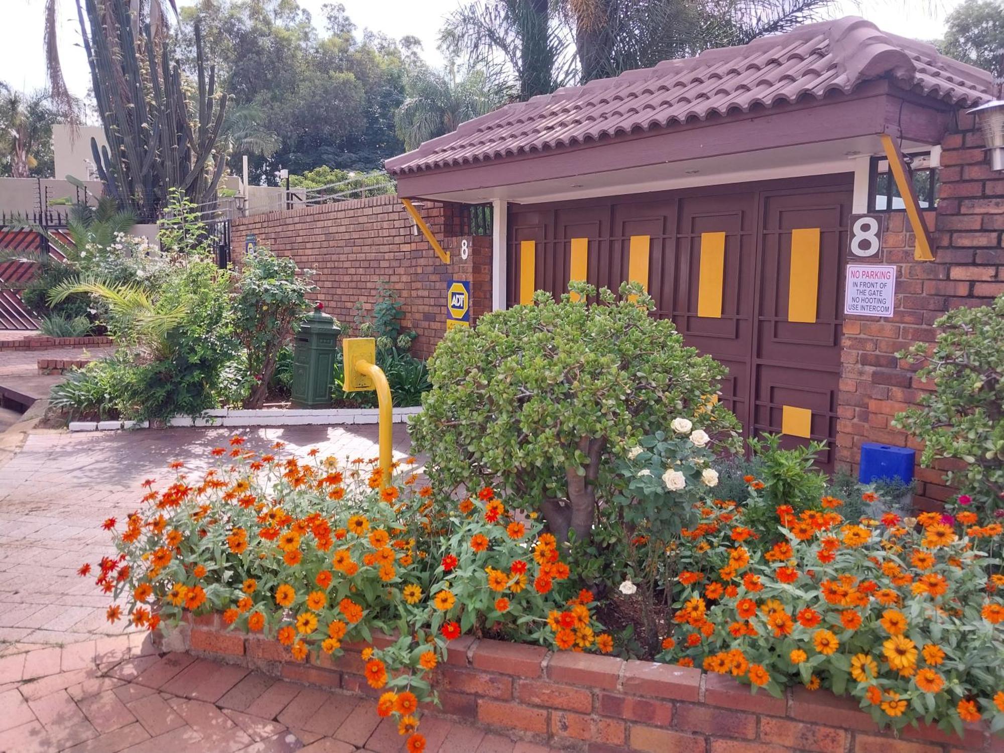 Erima Lodge Johannesburg Exterior photo